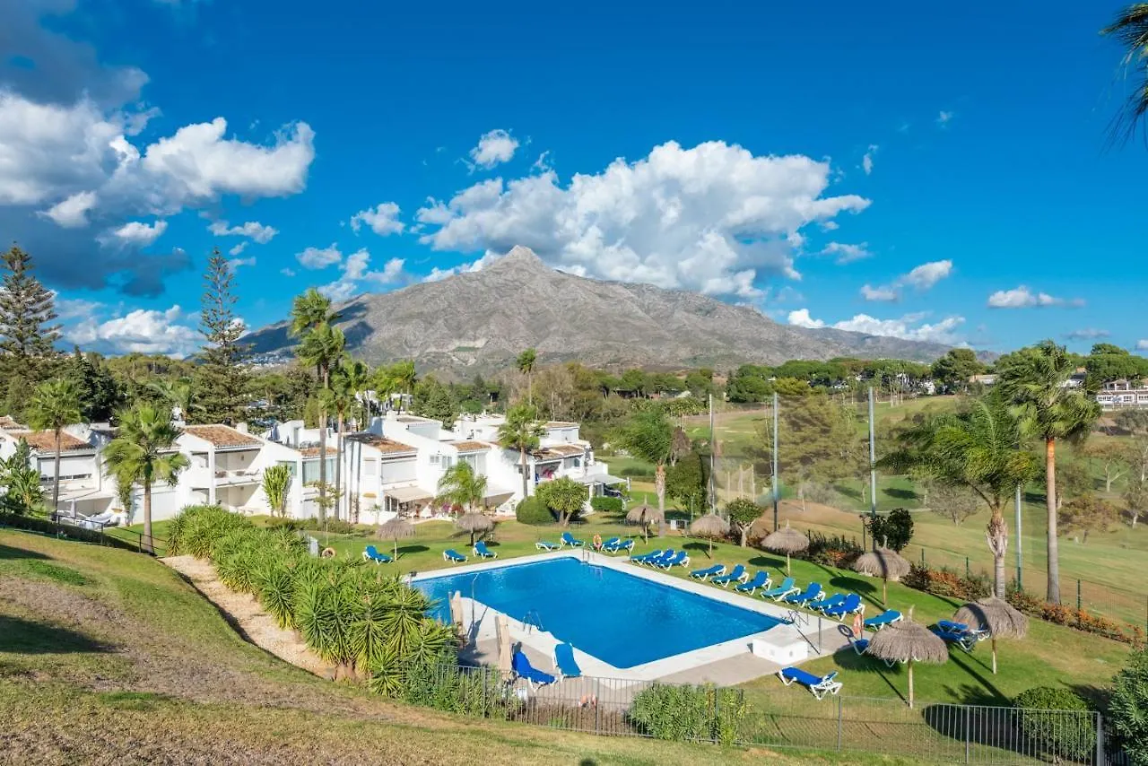 Azahara 1 8B Beautiful Apartment Frontline Golf In Popular Aloha Marbella