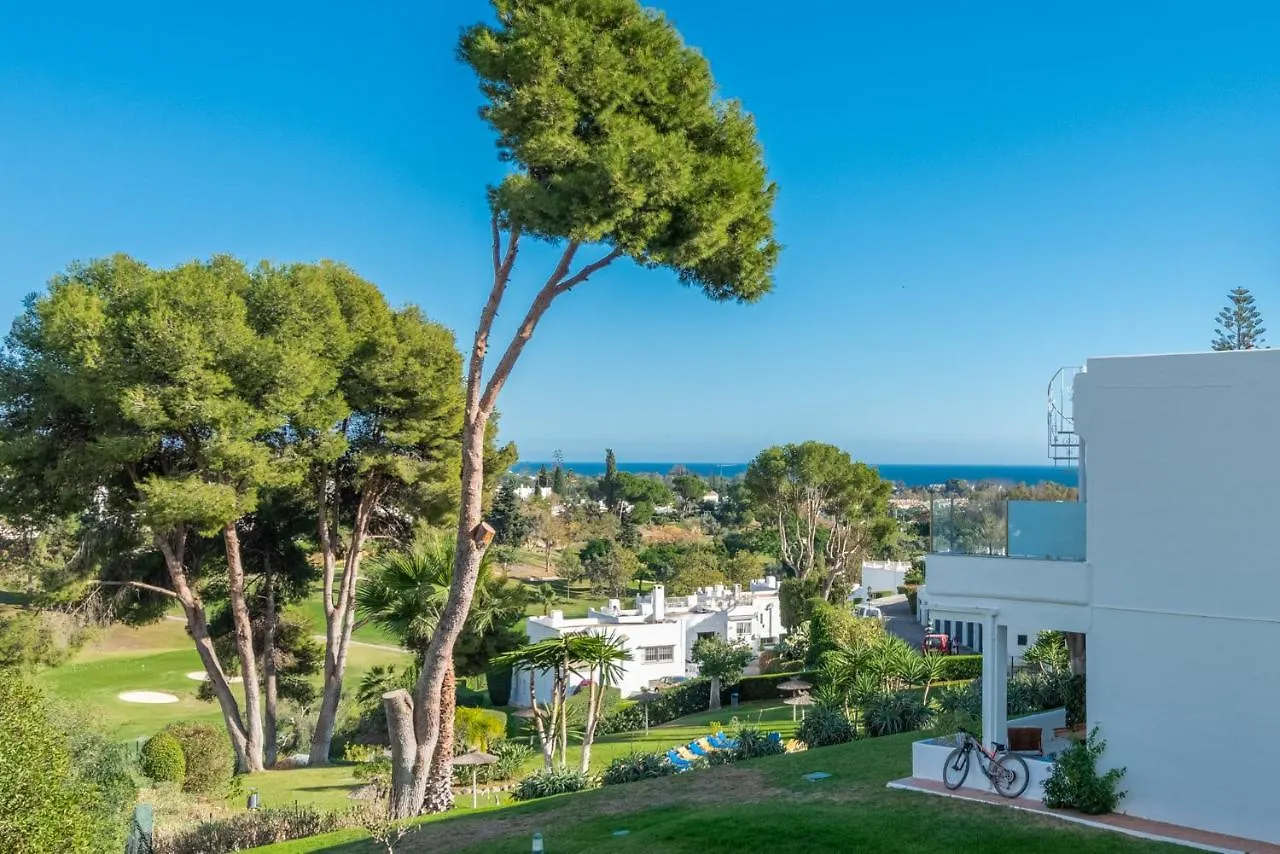 Azahara 1 8B Beautiful Apartment Frontline Golf In Popular Aloha Marbella