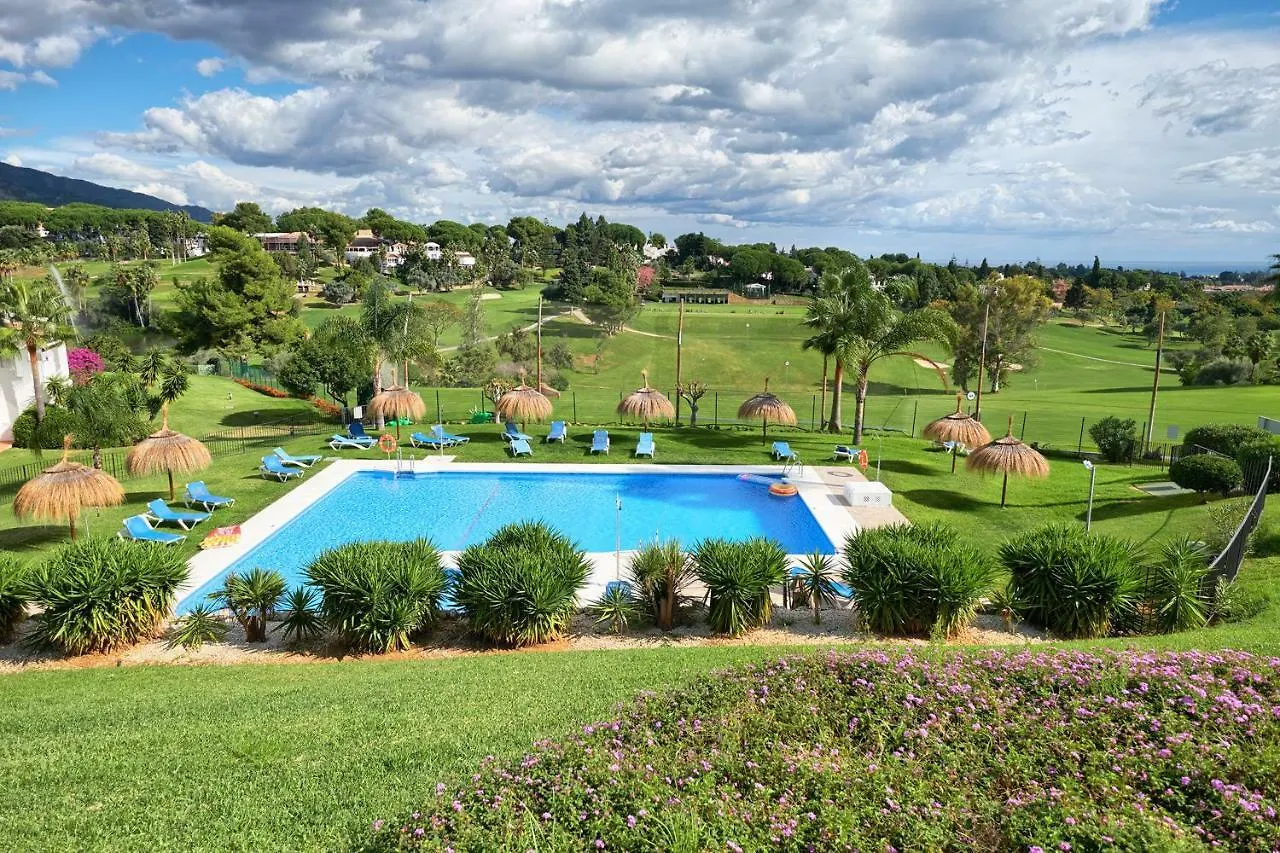 Azahara 1 8B Beautiful Apartment Frontline Golf In Popular Aloha Marbella