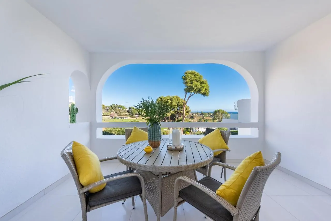 Azahara 1 8B Beautiful Apartment Frontline Golf In Popular Aloha Marbella 0*,